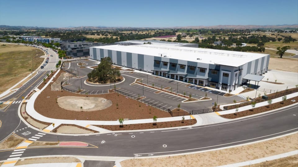 Tilt-up wine facility uses robotic stacking technology